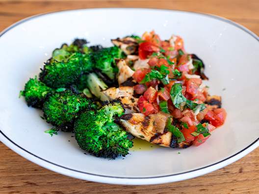basil pesto chicken bowl