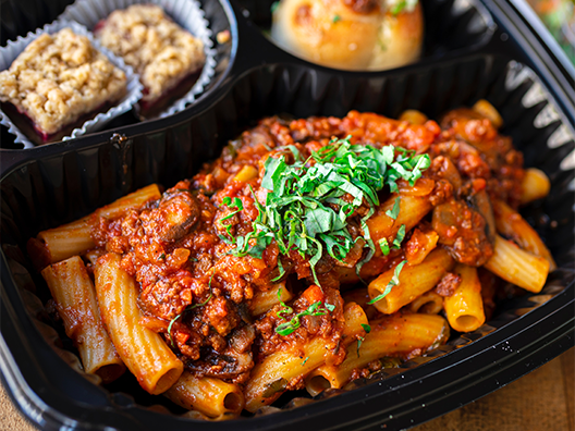rigatoni bolognese box meal