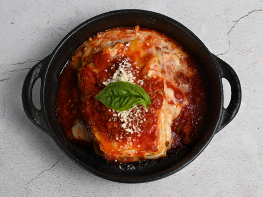 picture of meat lasagna